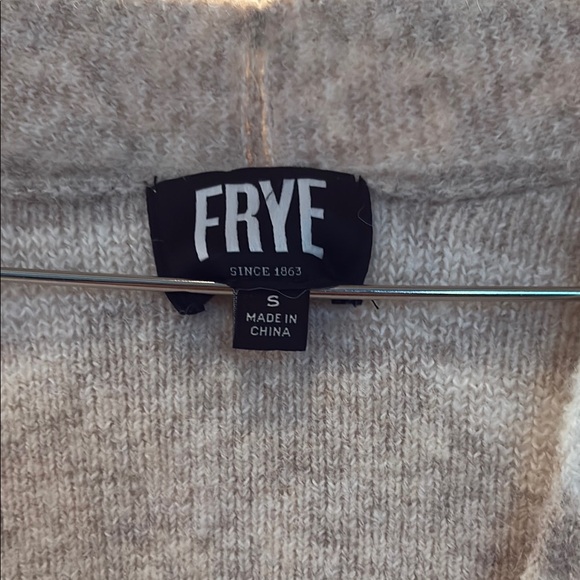 Frye Women's Gray and White Sweater - Picture 2 of 4